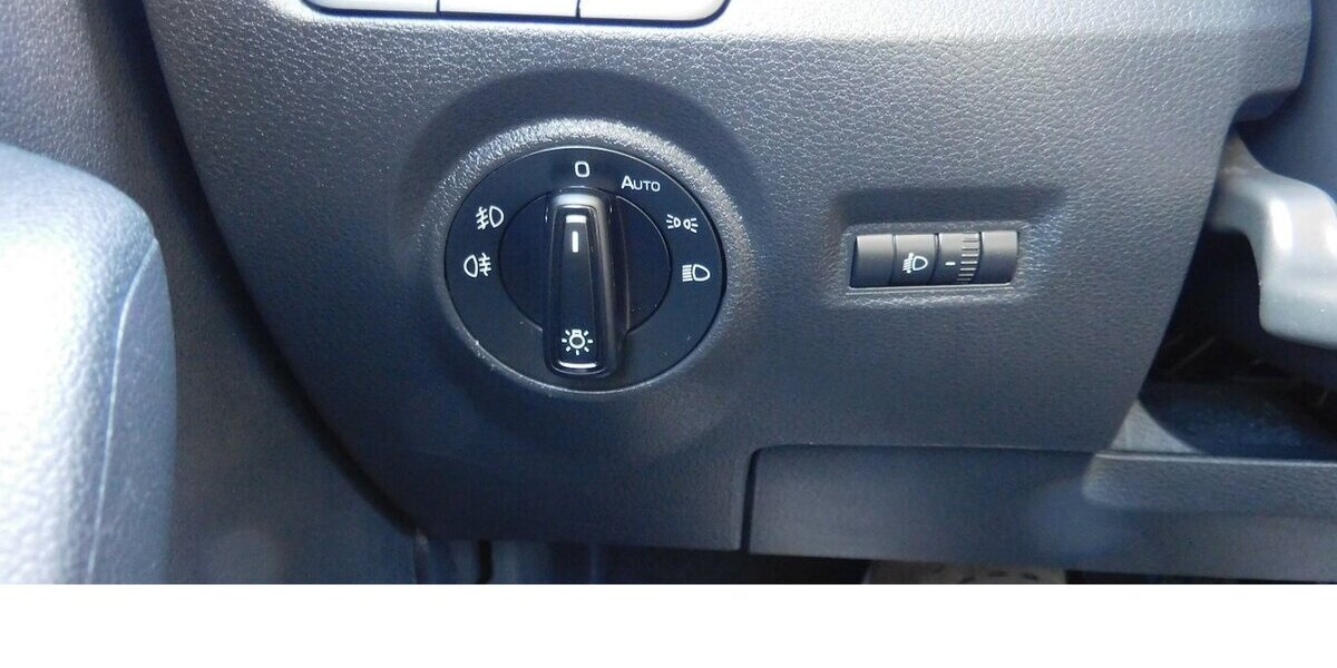 Skoda Fabia 1.0 Kombi Ambition TSI BMT Navi Klima 19.900 km 15.390 &euro; Vordorf 38533
