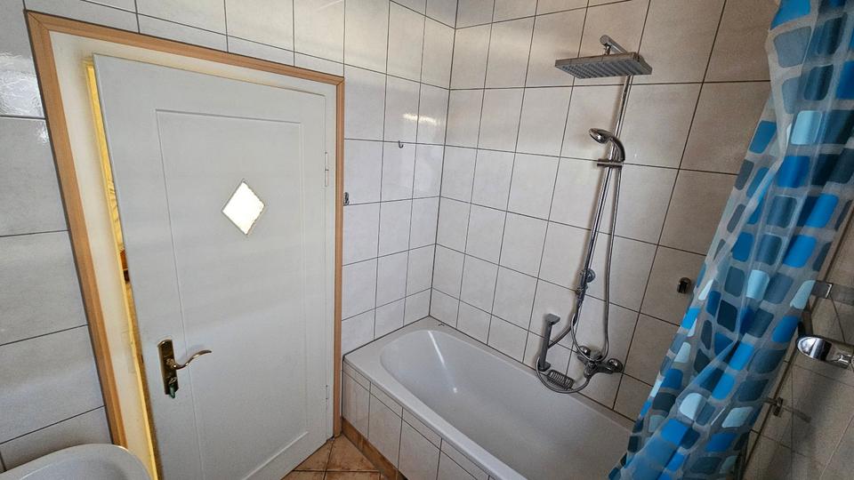 Einfamilienhaus Hösbach - 9 Zimmer, 162 m&sup2;, 360.000&euro; | Angebot:26879364