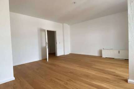 Wohnung Zwickau Innenstadt - 3 Zimmer, 79 m&sup2;, 540&euro; | Angebot:26443557