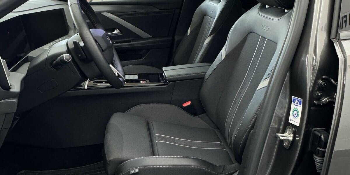 Opel Astra GS 130 Ultimate Full LED 360° Cam Panorama 40.200 km 23.350 &euro; Lich 35423