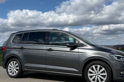 VW Touran 90.350 km 20.500 &euro; Hessisch Oldendorf 31840
