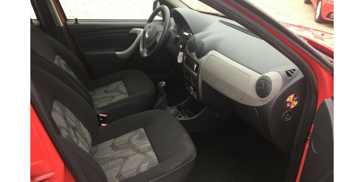 Dacia Sandero Ambiance,Tüv Neu.! 135.000 km 3.600 &euro; Himmelkron 95502