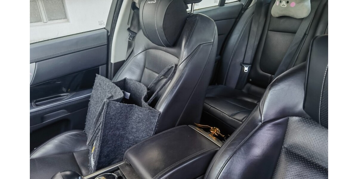 Jaguar XF 220.000 km 6.000 € Cottbus 03046