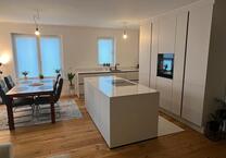 **PROVISIONSFREIE** Luxuriöse EG-Wohnung mit eigenem Garten !!