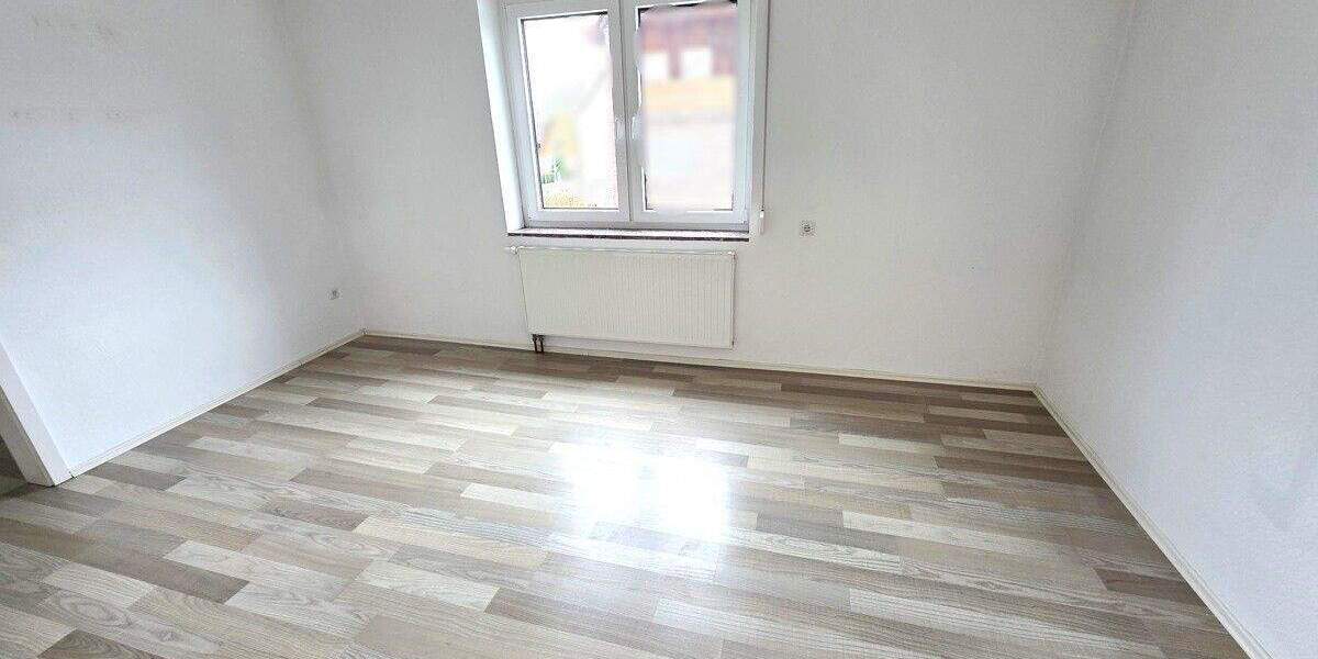 Mehrfamilienhaus, Wohnhaus Vellmar / Frommershausen Frommershausen - 6 Zimmer, 132 m&sup2;, 299.000&euro; | Angebot:25276828