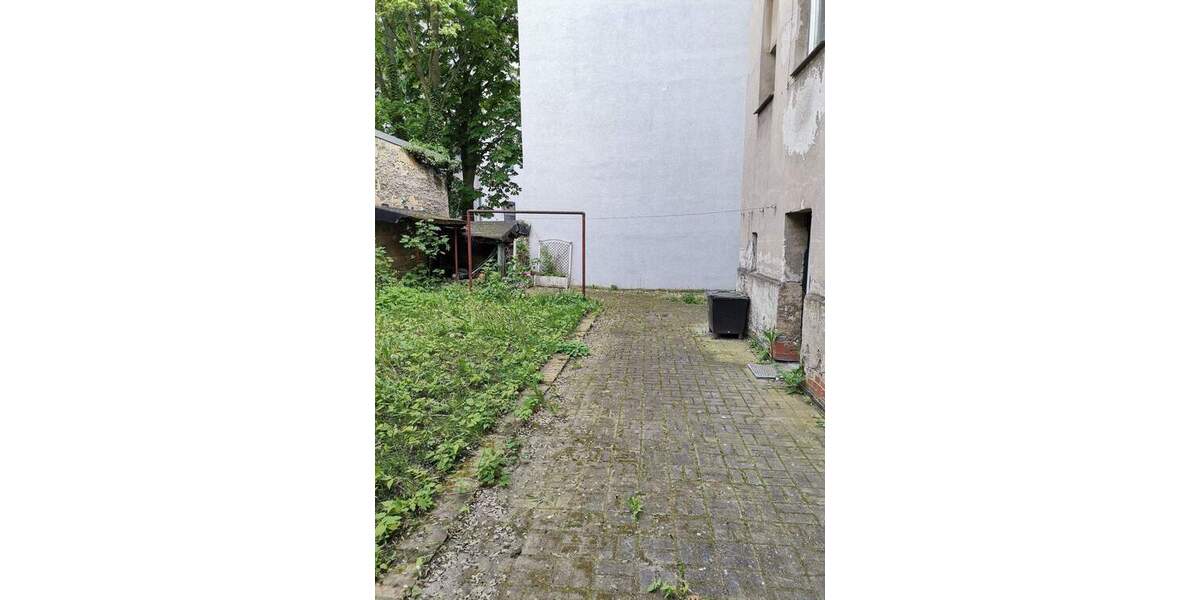 Gemütliche Dachgeschoss-Wohnung mit Kaminanschluss und begehbarem Kleiderschrank! 3 zimmer