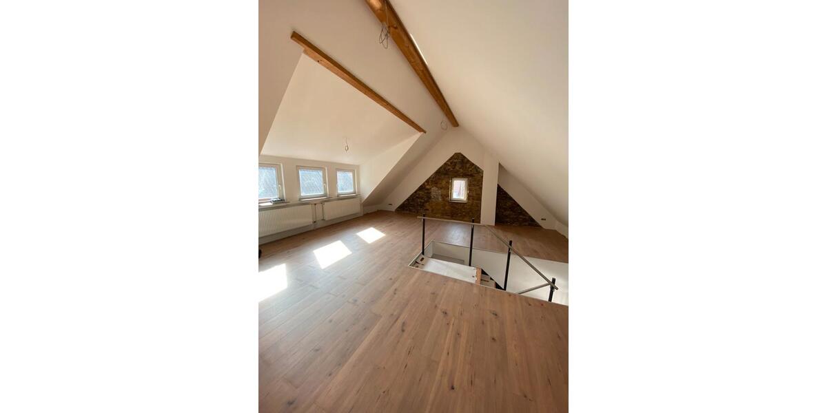 Einfamilienhaus Stromberg - 7 Zimmer, 130 m&sup2;, 1.300&euro; | Angebot:26472946