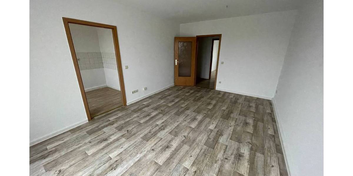 Zimmer Merseburg - 3 Zimmer, 61 m&sup2;, 340&euro; | Angebot:25663962