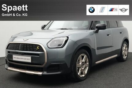 Mini Countryman SE (Cooper) 8.856 km 44.928 &euro; Ismaning 85737