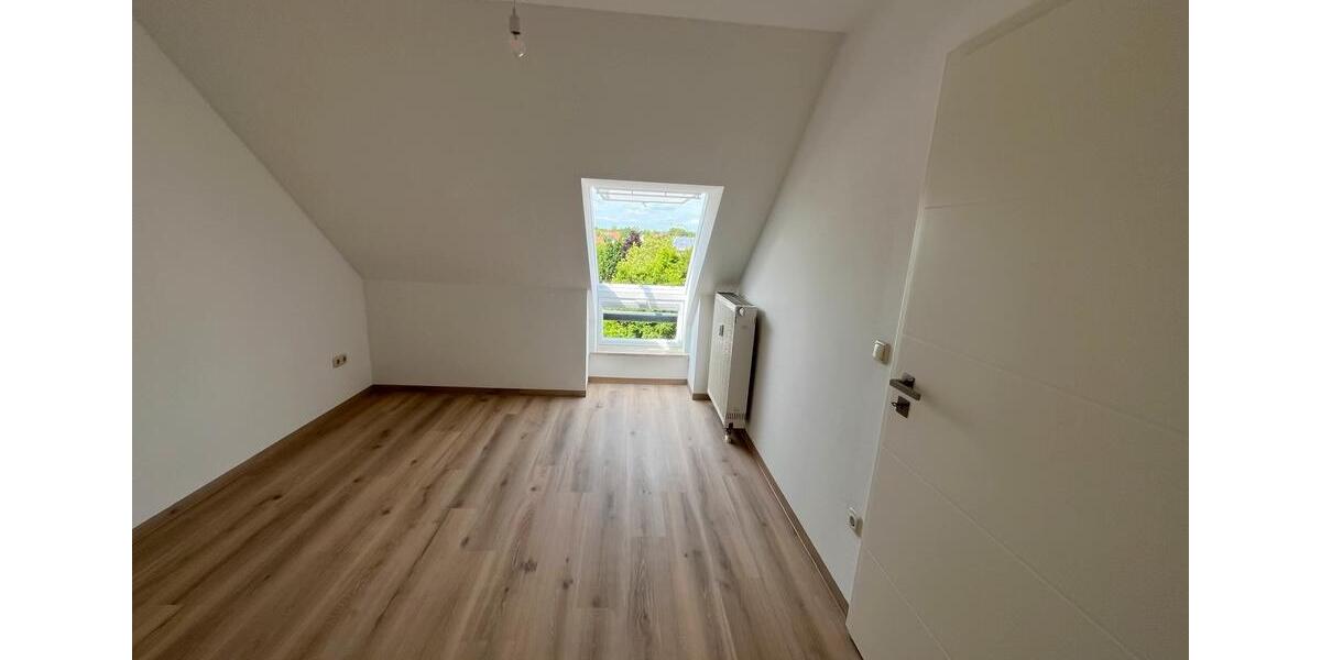 Dachgeschoßwohnung Eggenfelden - 2 Zimmer, 34 m&sup2;, 530&euro; | Angebot:25592218