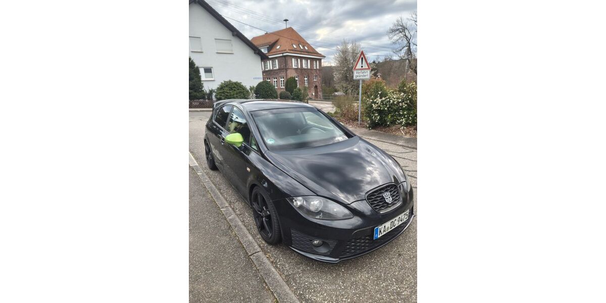 Seat Leon 280.000 km 5.200 &euro; Neupotz 76777