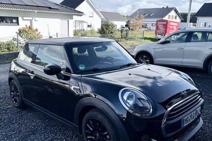 Mini ONE 57.770 km 14.300 € Stadtallendorf 35260