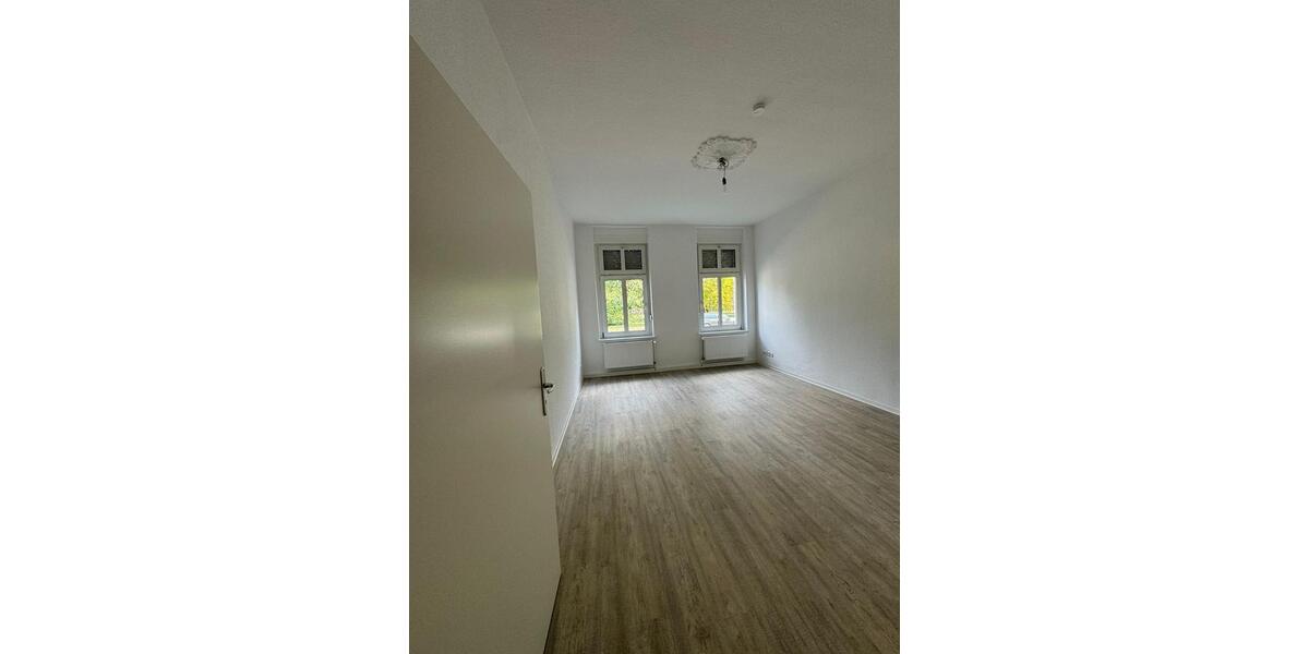 Hochparterre Hennigsdorf - 2 Zimmer, 64 m&sup2;, 800&euro; | Angebot:26186889