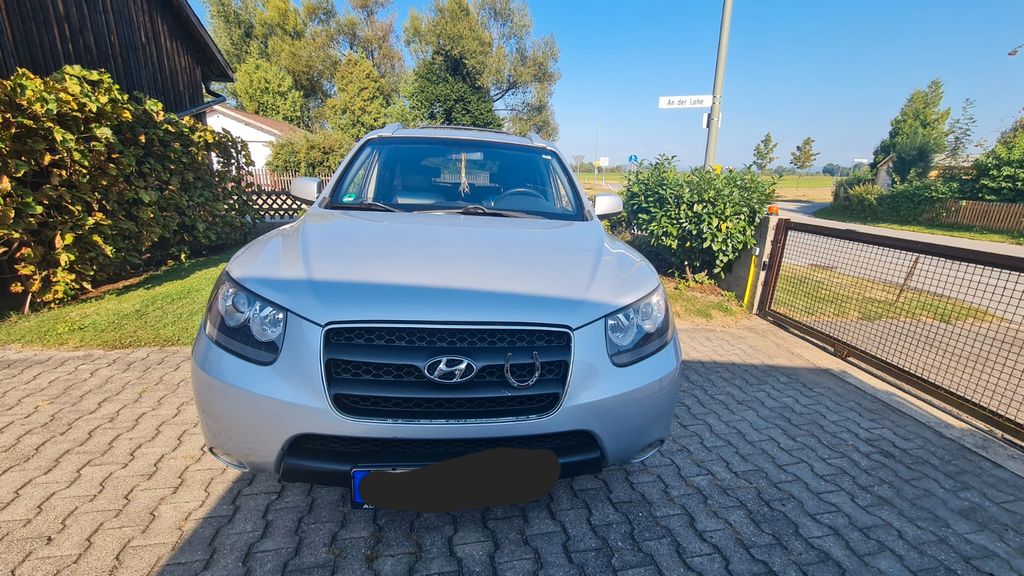 Hyundai SANTA FE 180.000 km 7.350 &euro; Regensburg 93059