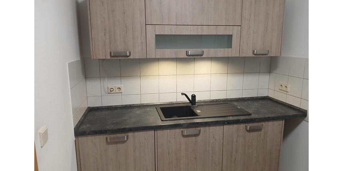 Frisch sanierte 2-Zimmer-Wohnung mit EBK & Stellplatz 2 zimmer