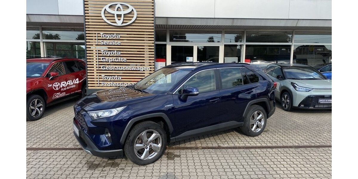 Toyota RAV 4 136.092 km 22.880 &euro; Ruhland 01945