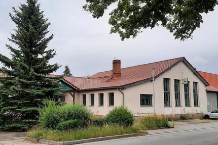 Die Tanne in Jerchel steht zum Verkauf *provisionsfrei* zimmer