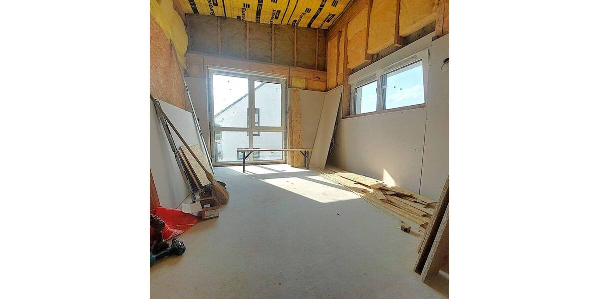 Doppelhaushälfte Creußen - 5 Zimmer, 144 m&sup2;, 389.000&euro; | Angebot:26391856