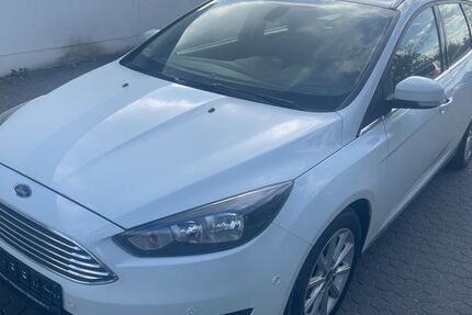 Ford Focus 123.000 km 8.590 &euro; München 81735