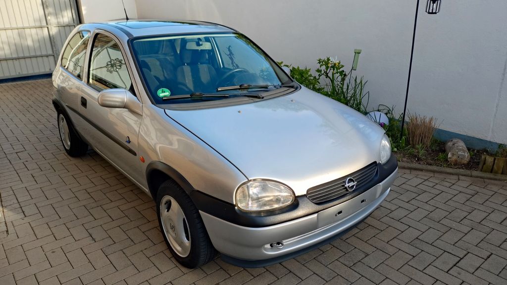 Opel Corsa 175.000 km 999 &euro; Bornheim 53332