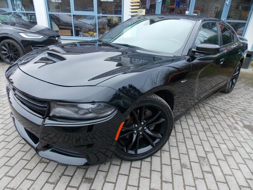 Dodge Charger 5,7 Hemi