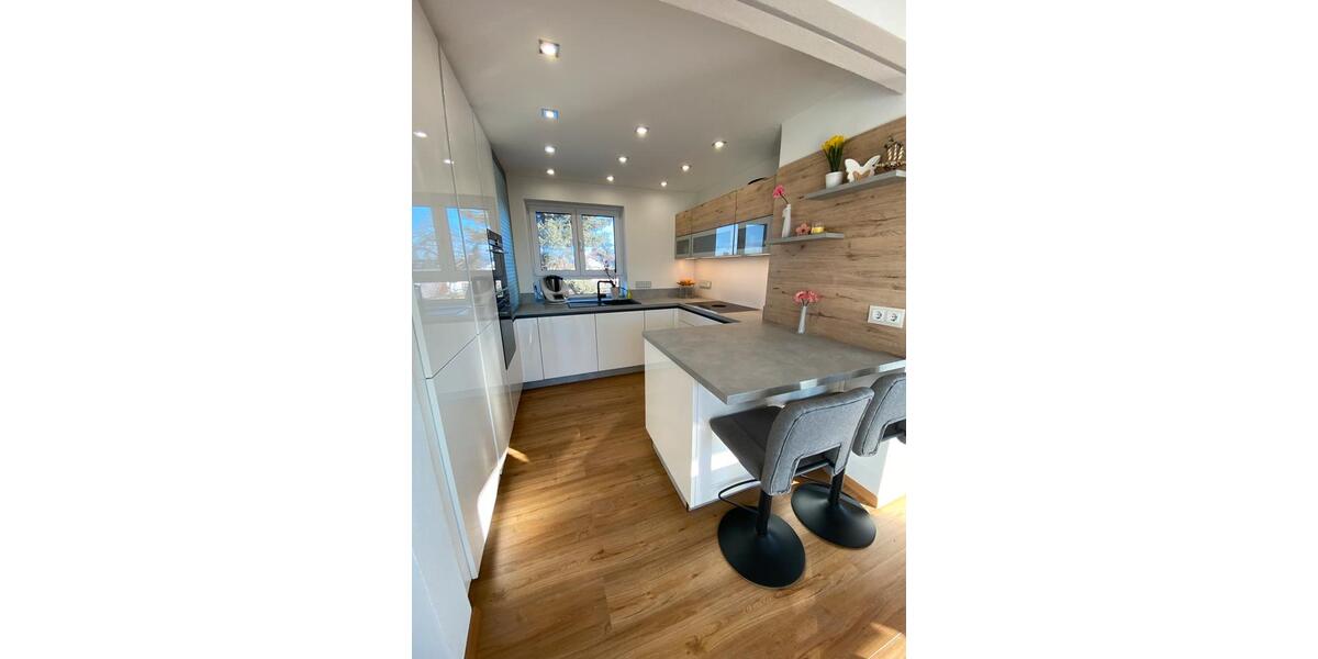 Maisonettenwohnung Marktoberdorf - 5 Zimmer, 180 m&sup2;, 2.050&euro; | Angebot:25150811