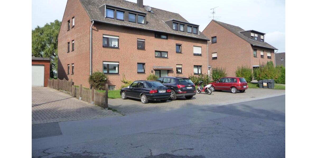 Dachgeschoßwohnung Nettetal - 3 Zimmer, 77 m&sup2;, 490&euro; | Angebot:25439051