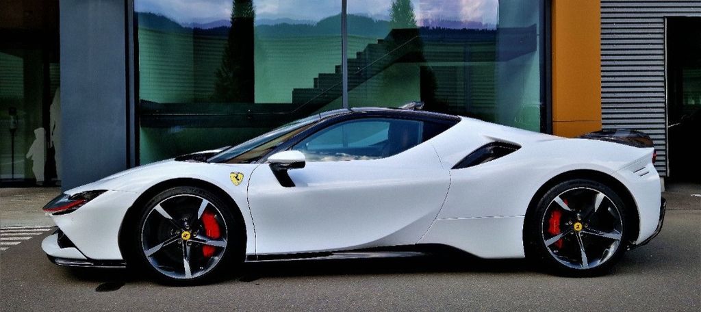 Ferrari SF90 3.150 km 498.500 &euro; Pöcking bei Starnberg 82343