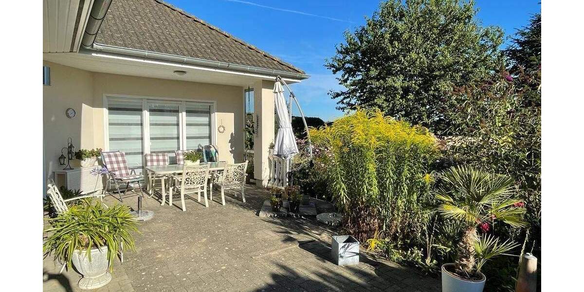 Moderner Bungalow mit Einbauküche, Kamin und Garage in Neuenkirchen 3 zimmer