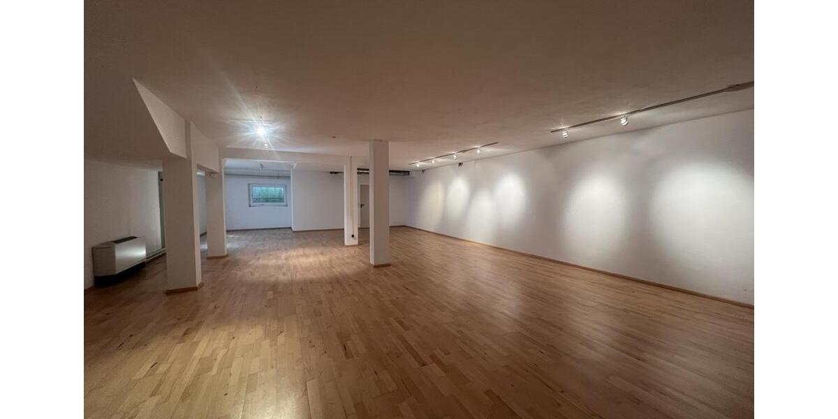 Gewerbeobjekt Göppingen - 1.100&euro; | Angebot:25920370