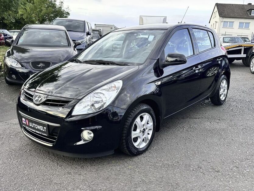 i20