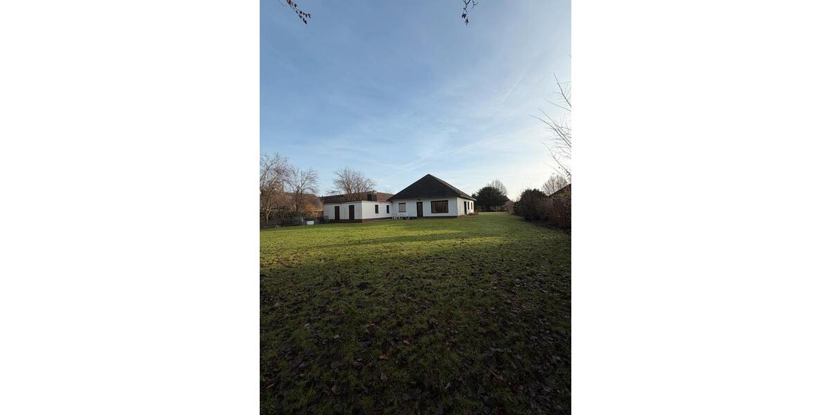 Einfamilienhaus Brunsbüttel - 7.5 Zimmer, 190 m&sup2;, 1.600&euro; | Angebot:25445847