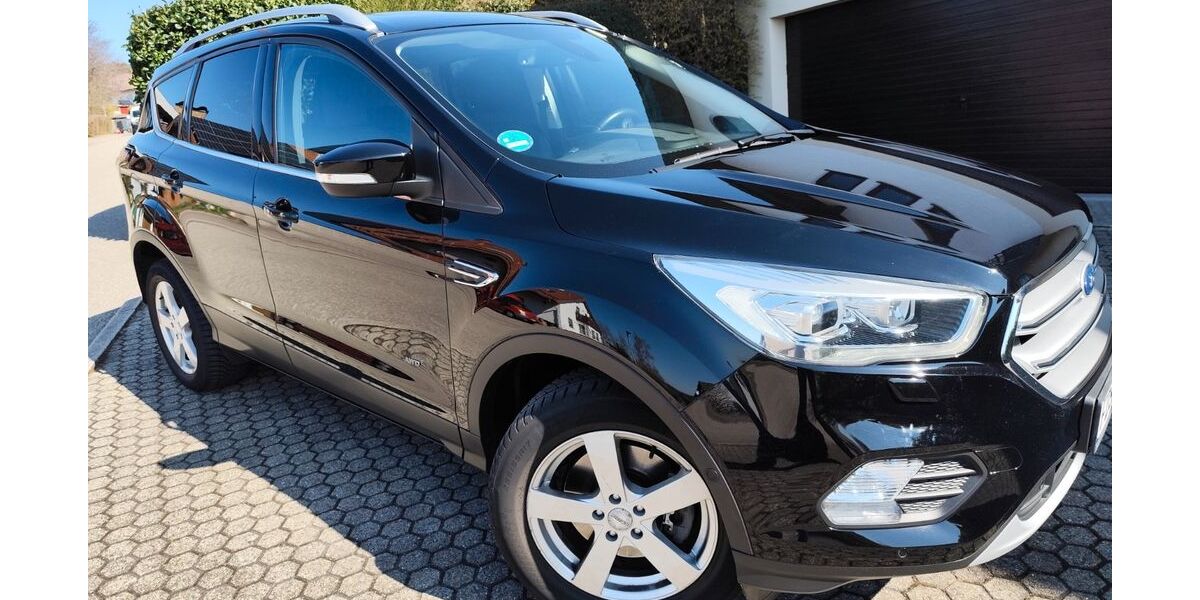 Ford Kuga 92.000 km 17.700 &euro; Dornstetten 72280