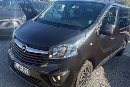 Opel Vivaro 161.000 km 13.000 &euro; Löhne Mennighüffen 32584