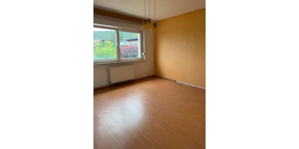 Einfamilienhaus Sollstedt - 8 Zimmer, 125 m&sup2;, 125.000&euro; | Angebot:27127862