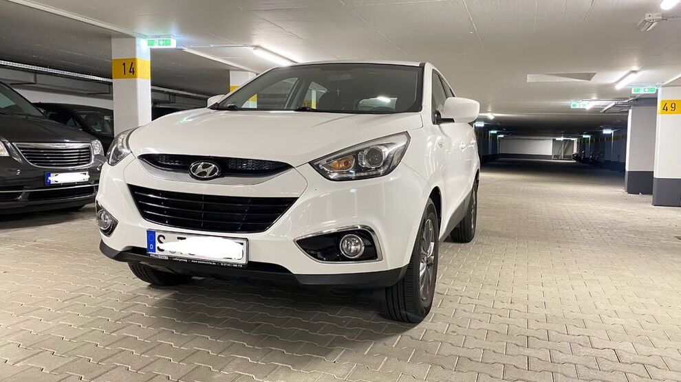 Hyundai ix35 141.000 km 9.690 € Stuttgart 70378