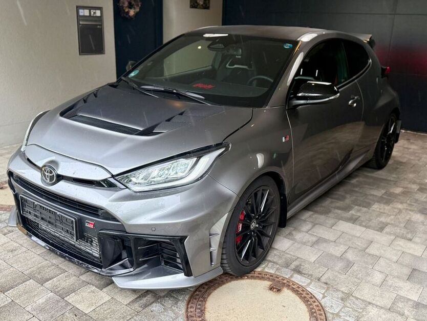 Yaris