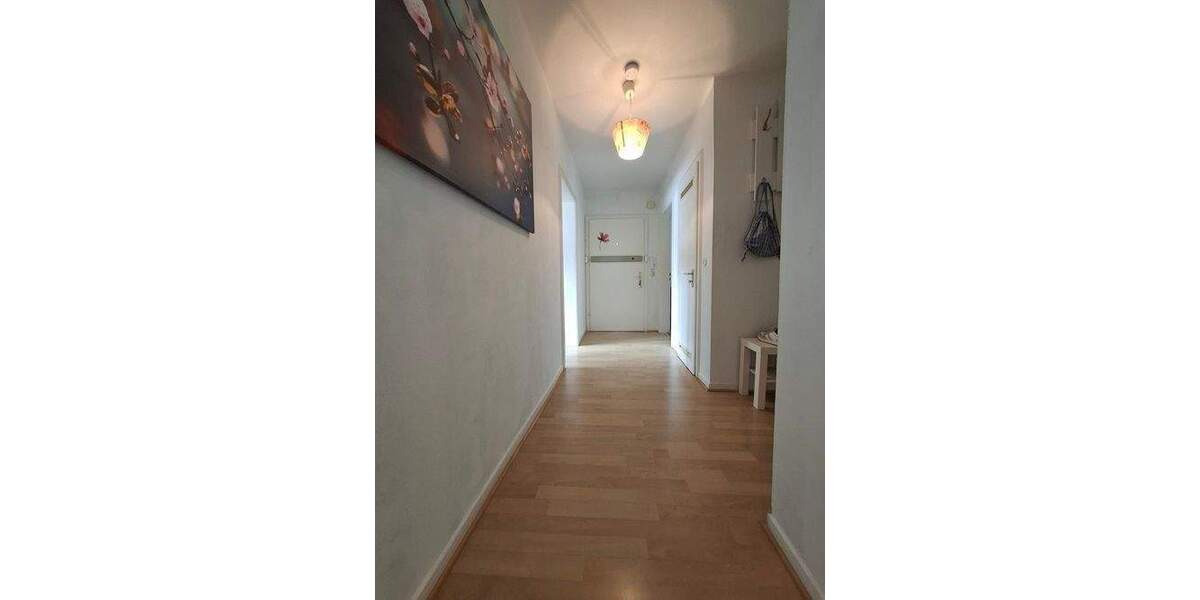 Etagenwohnung Bonn Zentrum - 3 Zimmer, 71 m&sup2;, 650&euro; | Angebot:25880710