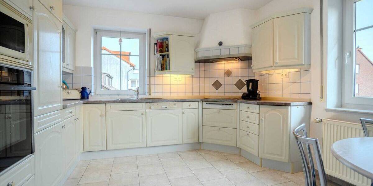 Mehrfamilienhaus, Wohnhaus Möhnesee Körbecke - 8 Zimmer, 190 m&sup2;, 680.000&euro; | Angebot:26128029