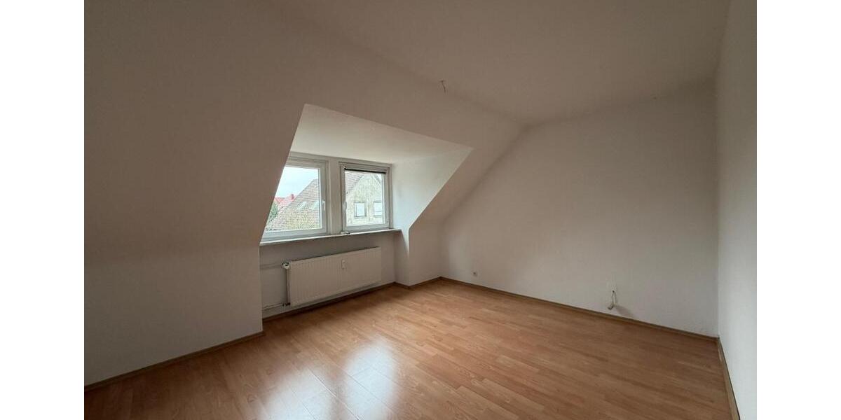 Dachgeschoßwohnung Braunschweig Lehndorf-Watenbüttel - 3 Zimmer, 70 m&sup2;, 580&euro; | Angebot:26062271