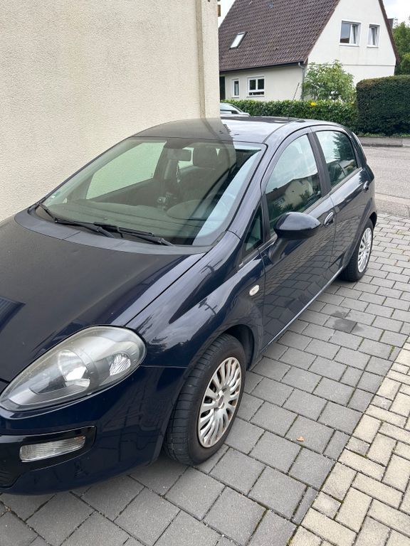 Fiat Punto 152.000 km 2.300 € Hilzingen 78247