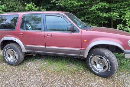 Ford Explorer 196.000 km 1.800 &euro; Albbruck 79774
