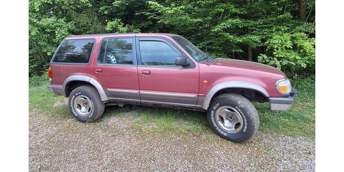 Ford Explorer 196.000 km 1.800 &euro; Albbruck 79774