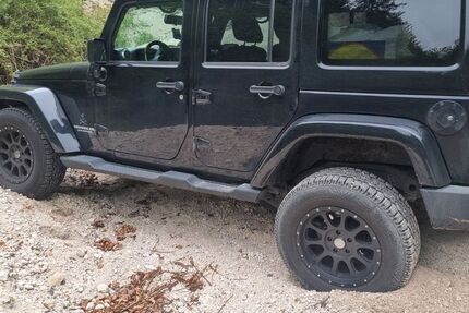 Jeep Wrangler 169.000 km 22.999 &euro; berlin 10717