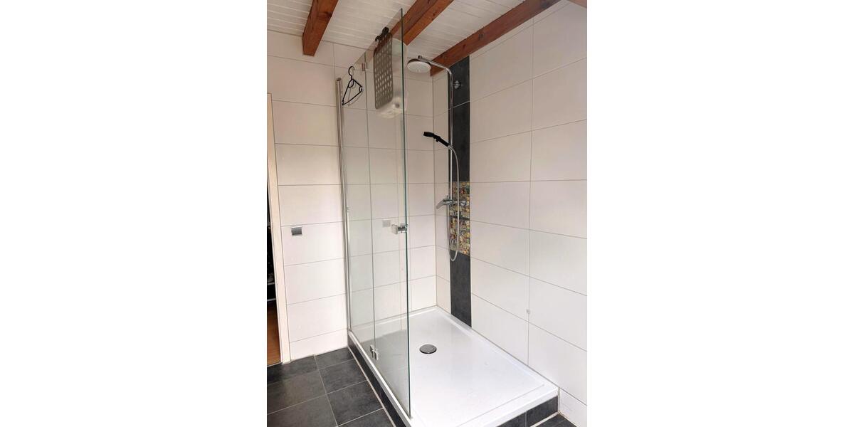 Dachgeschoßwohnung Heuchlingen - 4 Zimmer, 87 m&sup2;, 600&euro; | Angebot:26403086