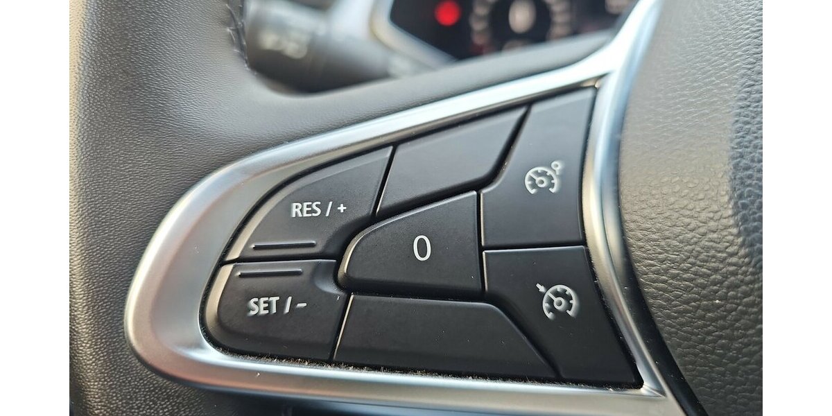 Renault Captur Techno Fast Track Insp. NEU, Kamera 28.353 km 19.945 &euro; Schwalbach/Taunus 65824