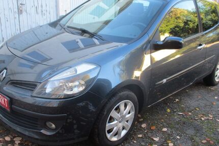 Renault Clio 200.000 km 1.990 € Bielefeld 33699