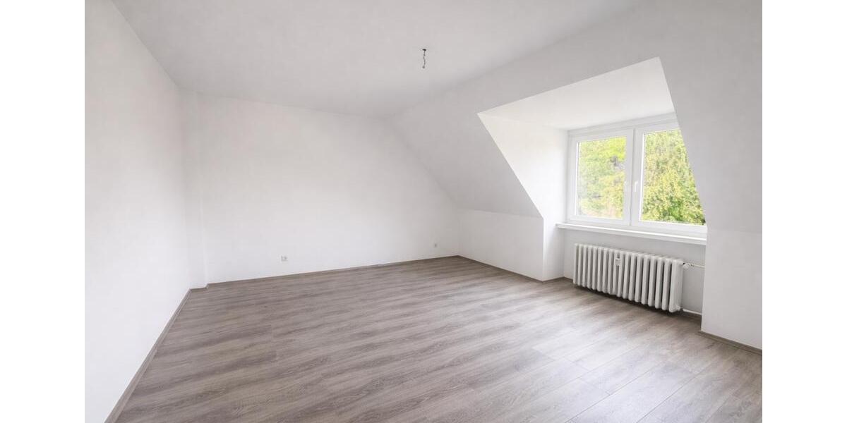 Dachgeschoßwohnung Essen Stadtbezirk IV - 2 Zimmer, 60 m&sup2;, 125.000&euro; | Angebot:26313063