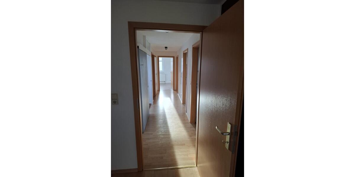 Dachgeschoßwohnung Waldheim - 3 Zimmer, 80 m&sup2;, 630&euro; | Angebot:24878700