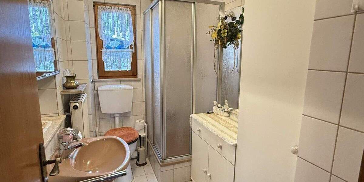 Einfamilienhaus Meßkirch - 8 Zimmer, 193 m&sup2;, 320.000&euro; | Angebot:25797504